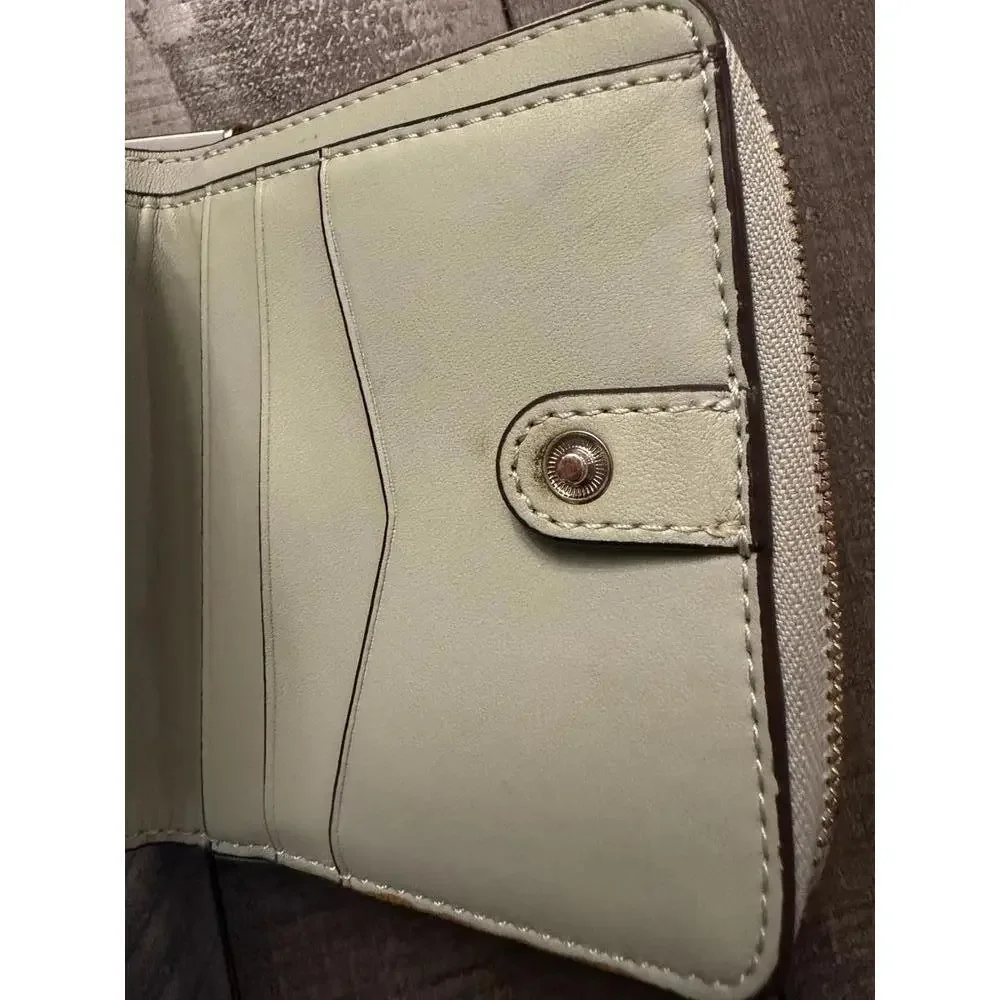 Kate Spade mint green wallet - Picture 7 of 13